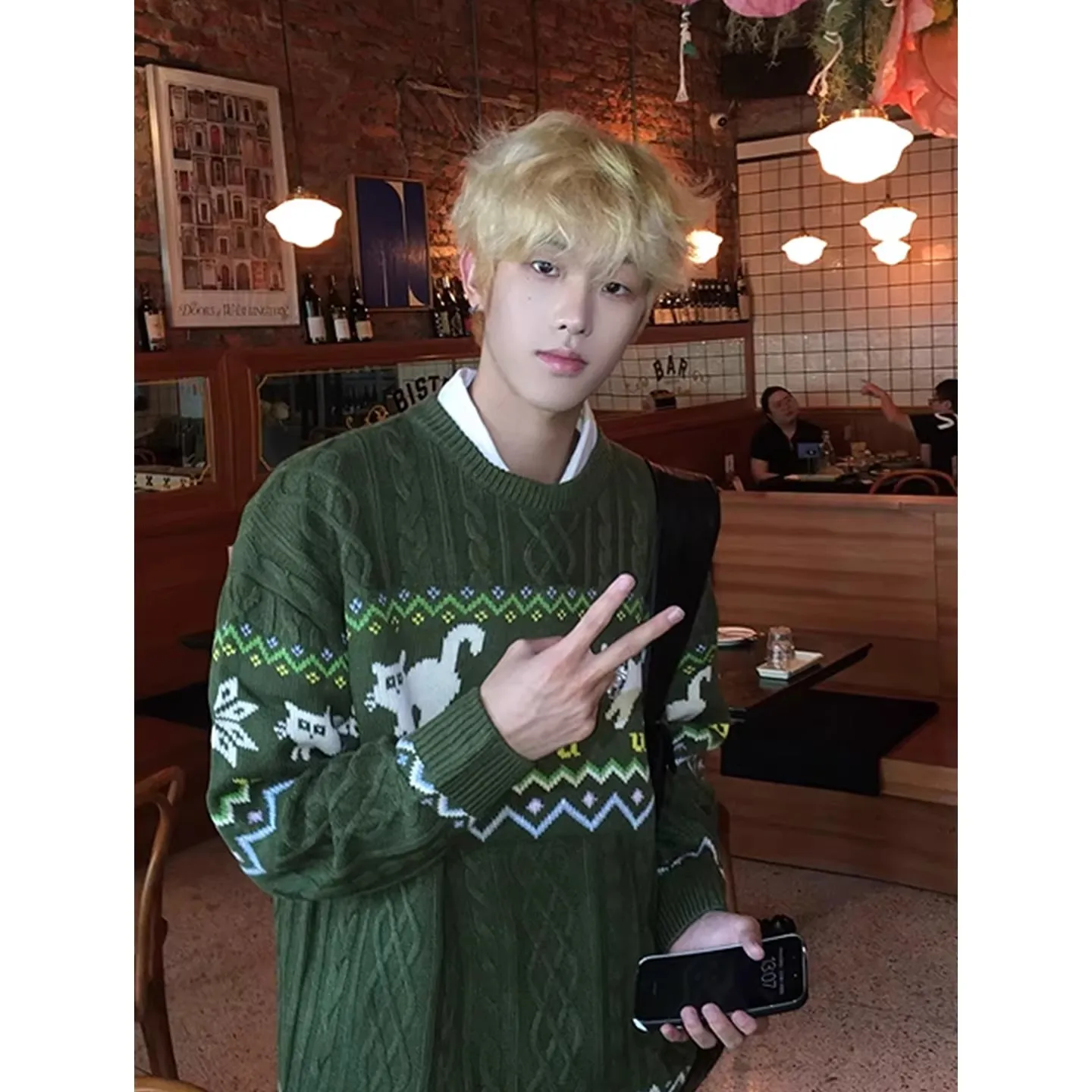 Новогодний вязаный свитер с круглым вырезом, мягкий, пушистый, зимний, повседневный, из полиэфирного волокна, с длинными рукавами, молодежный, очень теплый.
Новогодний вязаный свитер с круглым вырезом, мягкий, пушистый, зимний, повседневный, из полиэфирного волокна, с длинными рукавами, молодежный, очень теплый.