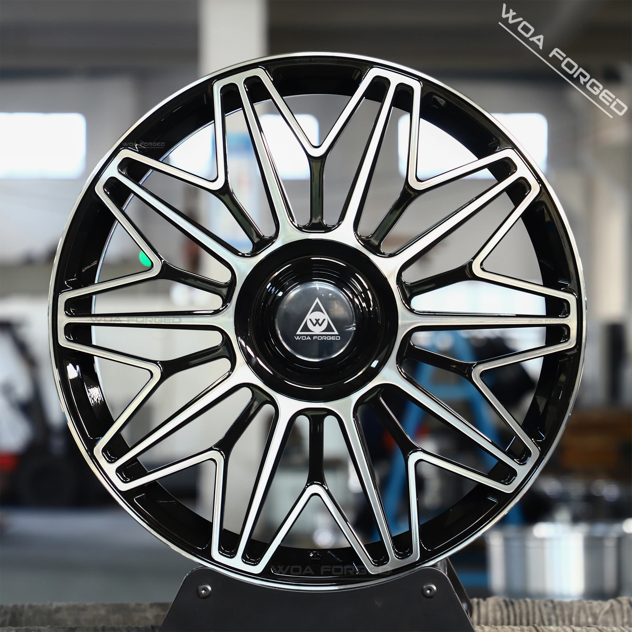 New 18-26 Inch Luxury WOA Forged Aluminum Alloy Wheels 5x114.3/5x112/5x130/6x139.7 Chrome Concave Design for Rolls Royce Ghost
New 18-26 Inch Luxury WOA Forged Aluminum Alloy Wheels 5x114.3/5x112/5x130/6x139.7 Chrome Concave Design for Rolls Royce Ghost