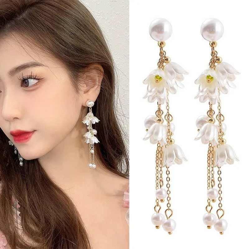 Korean Fashion Sweet Pearl Flower Drop Earrings For Women Jewelry 2025 Trending Elegant Women's Long Flowers Tassel Earrings
Korean Fashion Sweet Pearl Flower Drop Earrings For Women Jewelry 2025 Trending Elegant Women's Long Flowers Tassel Earrings