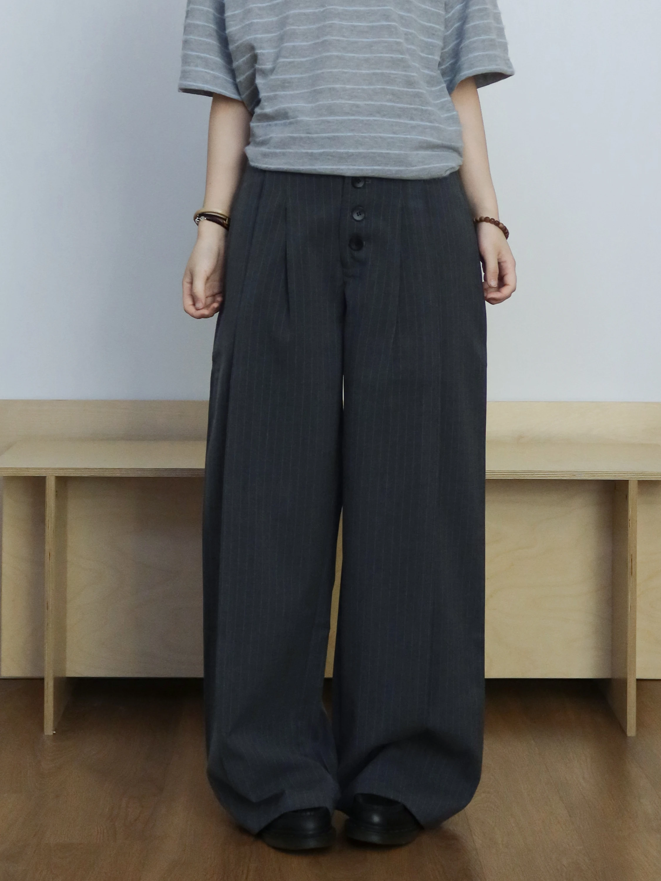 Casual Stripe Drapey Wide Leg Pants Vintage Dollar Style Loose Fit Trousers for Women Summer 2026 Polyester Blend Fabric
Casual Stripe Drapey Wide Leg Pants Vintage Dollar Style Loose Fit Trousers for Women Summer 2026 Polyester Blend Fabric