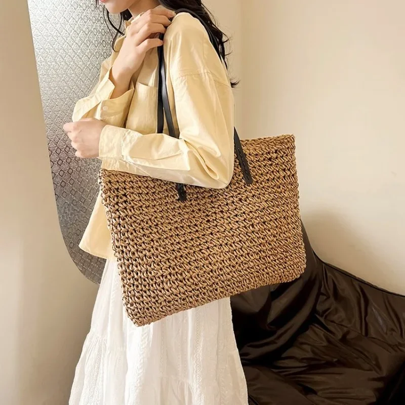 Parisian Elegant Large Capacity Diaper Bags For Ladies Luxury Brand Tote Bag Simple Vintage Crossbody Bag Fashionable Messenger
Parisian Elegant Large Capacity Diaper Bags For Ladies Luxury Brand Tote Bag Simple Vintage Crossbody Bag Fashionable Messenger