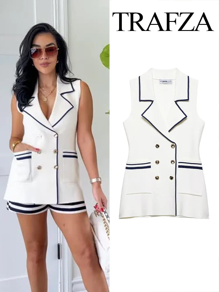 TRAFZA Women's New Fashion Lapel Double Breasted Decorative Sleeveless Knitted Vest Female Simple Elegant Pocket Casual Vest Top
TRAFZA Women's New Fashion Lapel Double Breasted Decorative Sleeveless Knitted Vest Female Simple Elegant Pocket Casual Vest Top