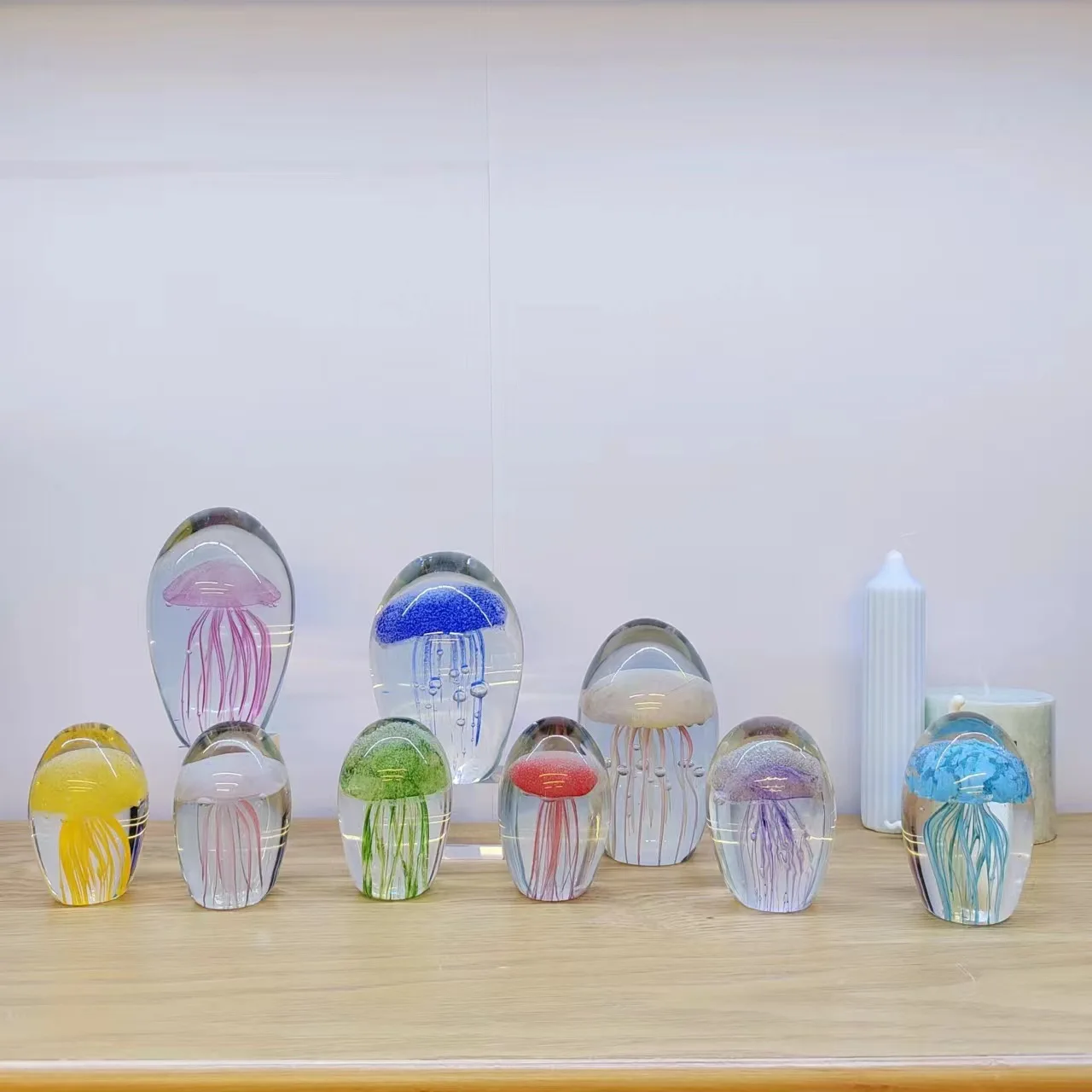 Creative Handmade Glass Luminous Jellyfish Luminous Ball Ornaments Birthday Gifts Artist Series Crystal Ornaments Free Shipping
Creative Handmade Glass Luminous Jellyfish Luminous Ball Ornaments Birthday Gifts Artist Series Crystal Ornaments Free Shipping