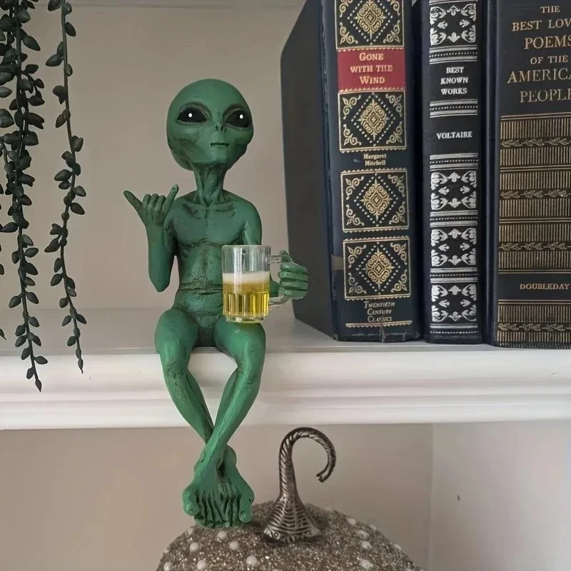 Funny Resin Weird Alien Beer Drinking Figurine For Yard Balcony Art Decoration
Funny Resin Weird Alien Beer Drinking Figurine For Yard Balcony Art Decoration