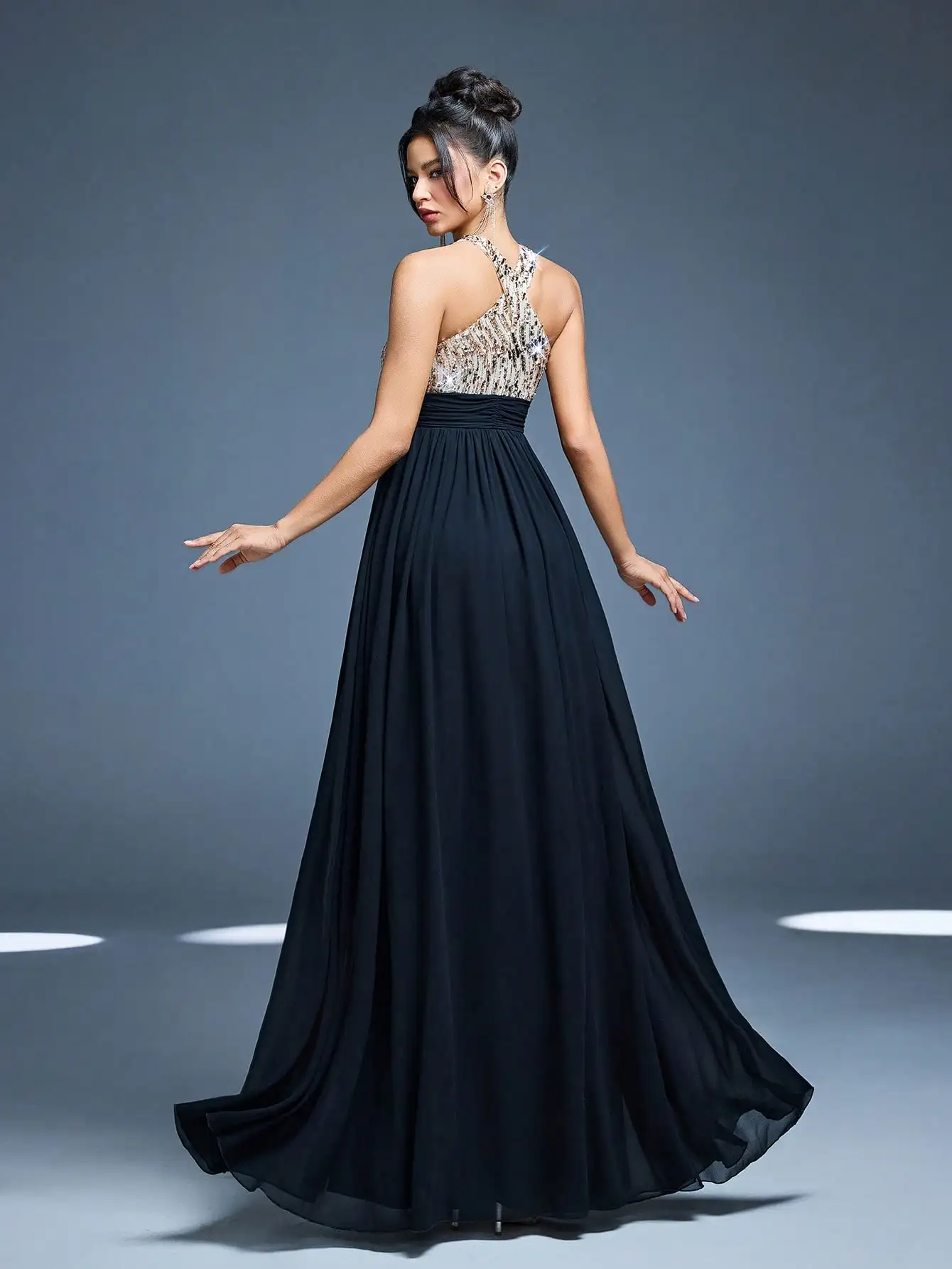 Mgiacy New Arrival Round neck Halter Fancy Evening gown dress Sequin Ruched High slit Chiffon Long dress
Mgiacy New Arrival Round neck Halter Fancy Evening gown dress Sequin Ruched High slit Chiffon Long dress
