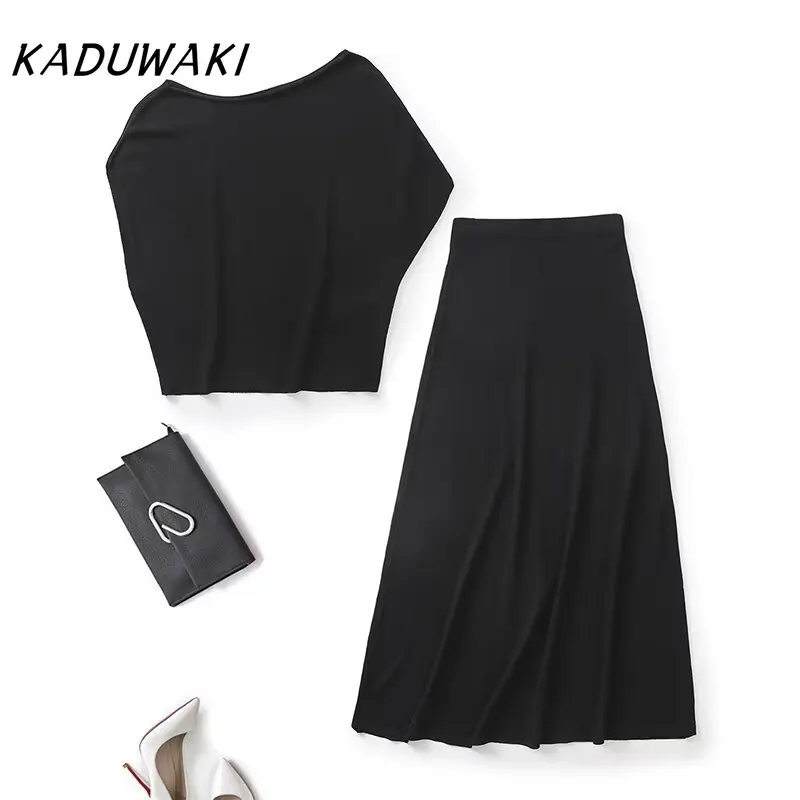 KADUWAKI Classic Slouchy Shoulder Half-sleeve Knit Shirts Vintage Straight Skirts Casual Versatile Fall Sets أطقم نسائية قطعتين
KADUWAKI Classic Slouchy Shoulder Half-sleeve Knit Shirts Vintage Straight Skirts Casual Versatile Fall Sets أطقم نسائية قطعتين