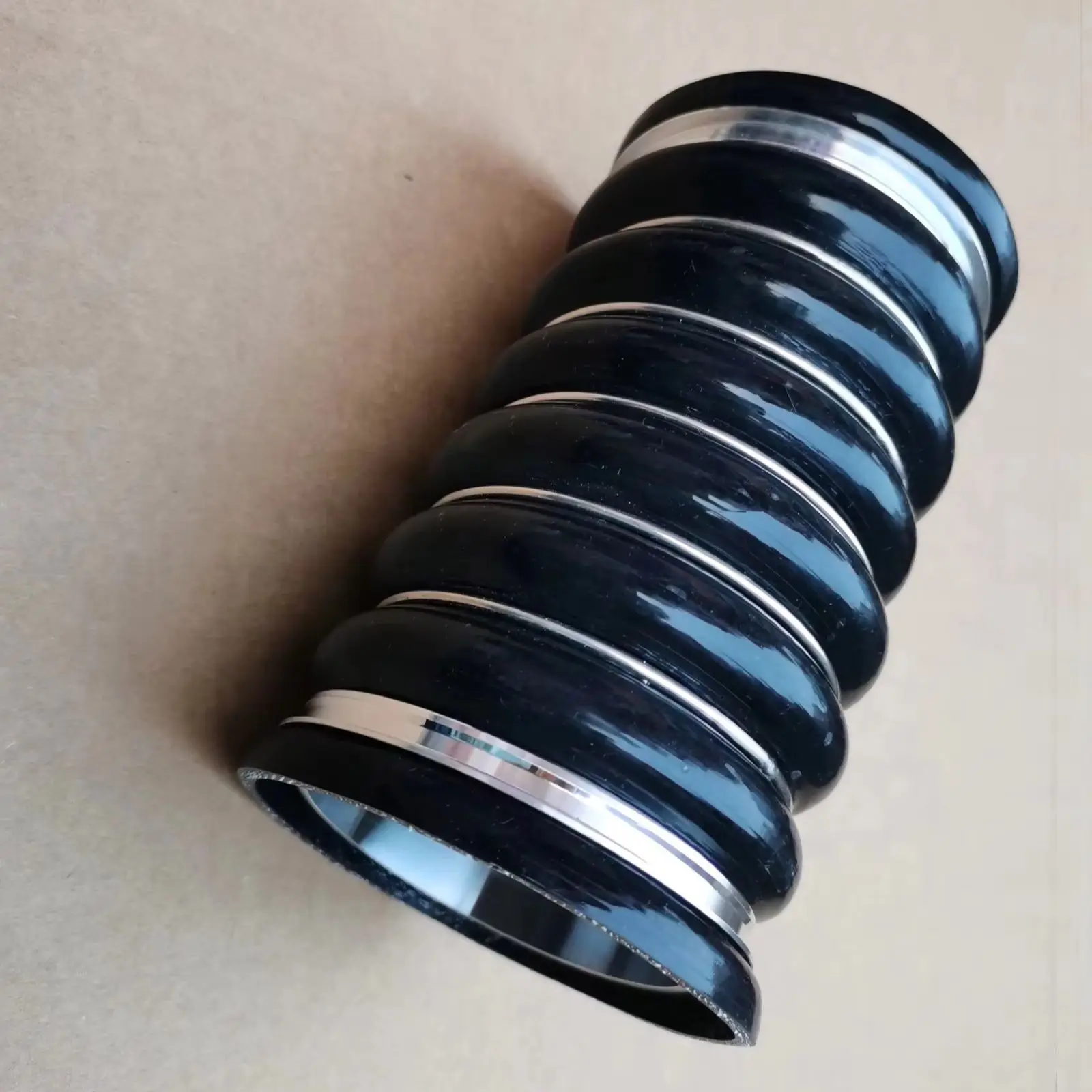 Шланг воздухозаборника зарядного устройства для Scania 2057833
Шланг воздухозаборника зарядного устройства для Scania 2057833