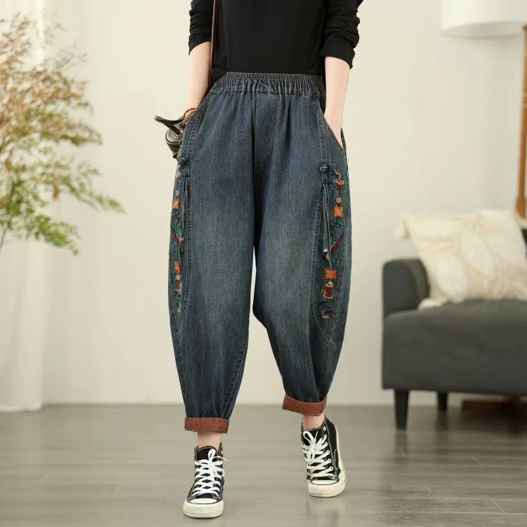 New Spring Denim Pants Women Elastic Waist Floral Embroidery Mori Girl Retro Casual Loose Jeans 2025 Summer Pantalones De Mujer
New Spring Denim Pants Women Elastic Waist Floral Embroidery Mori Girl Retro Casual Loose Jeans 2025 Summer Pantalones De Mujer