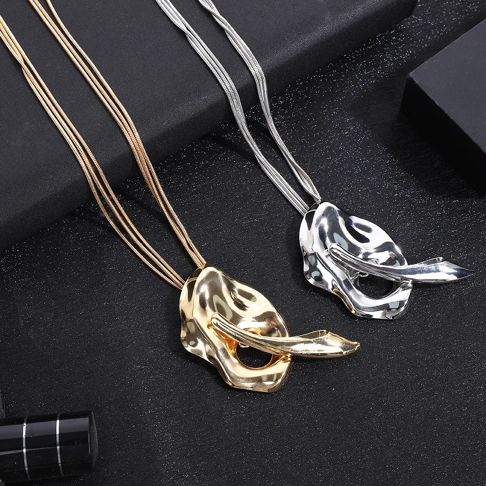 Trendy OT Clasp Multi Layer necklaces and pendants Female Retro Exaggerated Snake Chain stainless steel jewelry necklace
Trendy OT Clasp Multi Layer necklaces and pendants Female Retro Exaggerated Snake Chain stainless steel jewelry necklace
