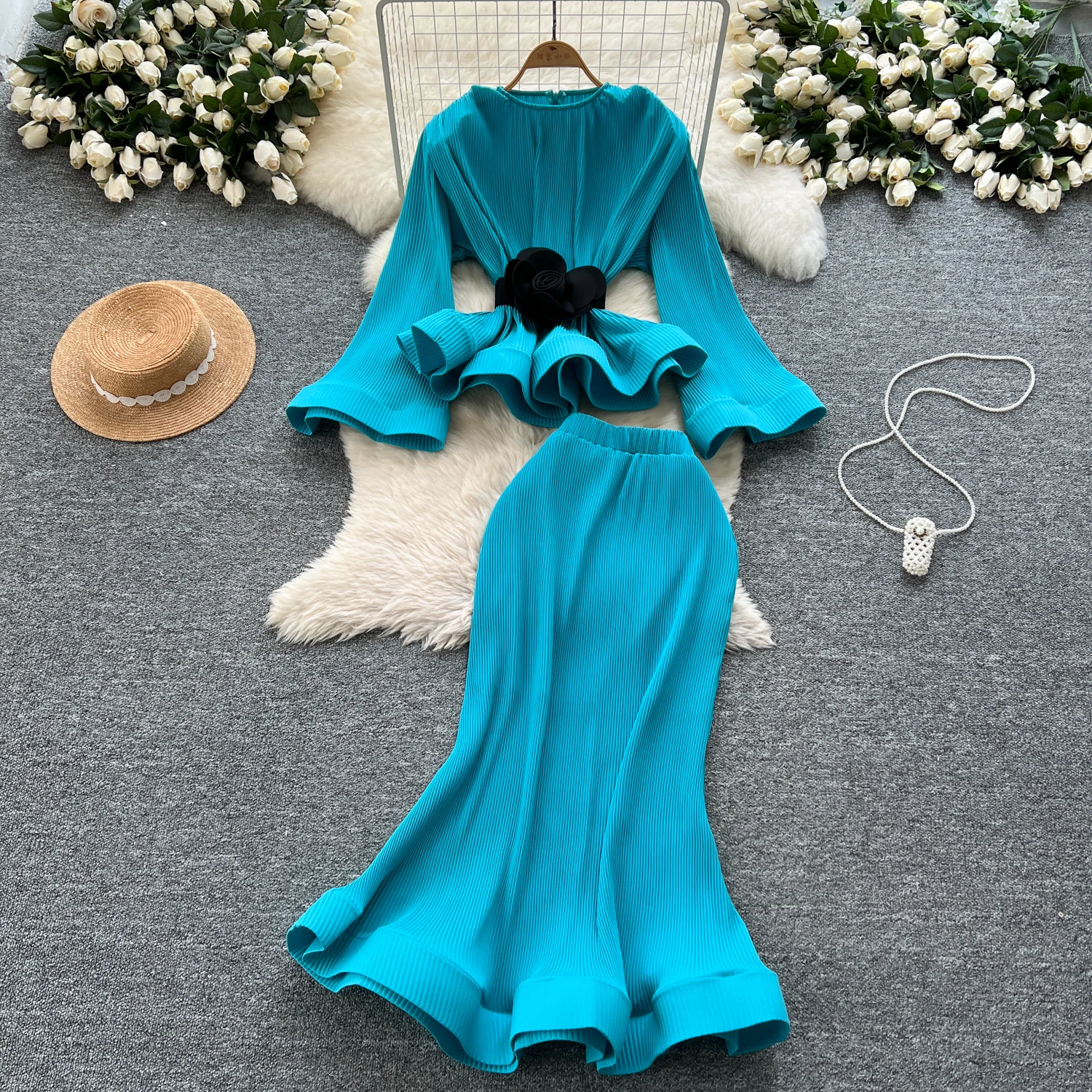 Women Chic flare sleeve Ruched slim Sexy vintage Elegant French Fashion mermaid dress Summer Elastic women clothing
Women Chic flare sleeve Ruched slim Sexy vintage Elegant French Fashion mermaid dress Summer Elastic women clothing