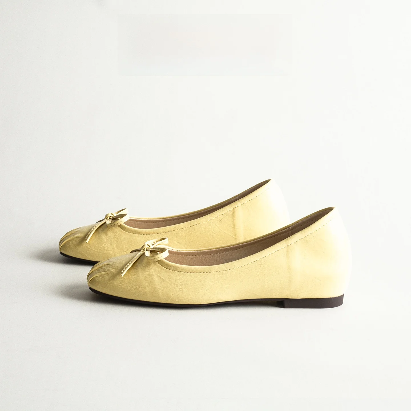 Genuine Leather Ballet Flat Shoes Women's Spring Season Versatile Knot Inner Heightening Mary Jane Shoes Korean Style
Genuine Leather Ballet Flat Shoes Women's Spring Season Versatile Knot Inner Heightening Mary Jane Shoes Korean Style