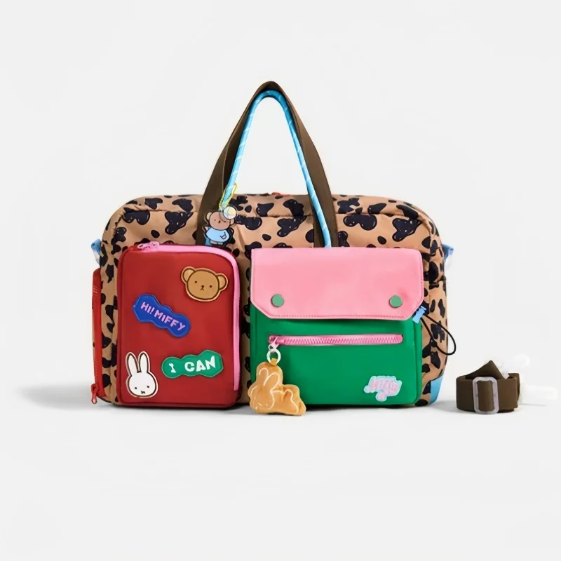 Miffy Travel Bag 44*16.5*30cm Large Capacity Color Blocked Crossbody Bag Miffy Series High Quality Bag
Miffy Travel Bag 44*16.5*30cm Large Capacity Color Blocked Crossbody Bag Miffy Series High Quality Bag
