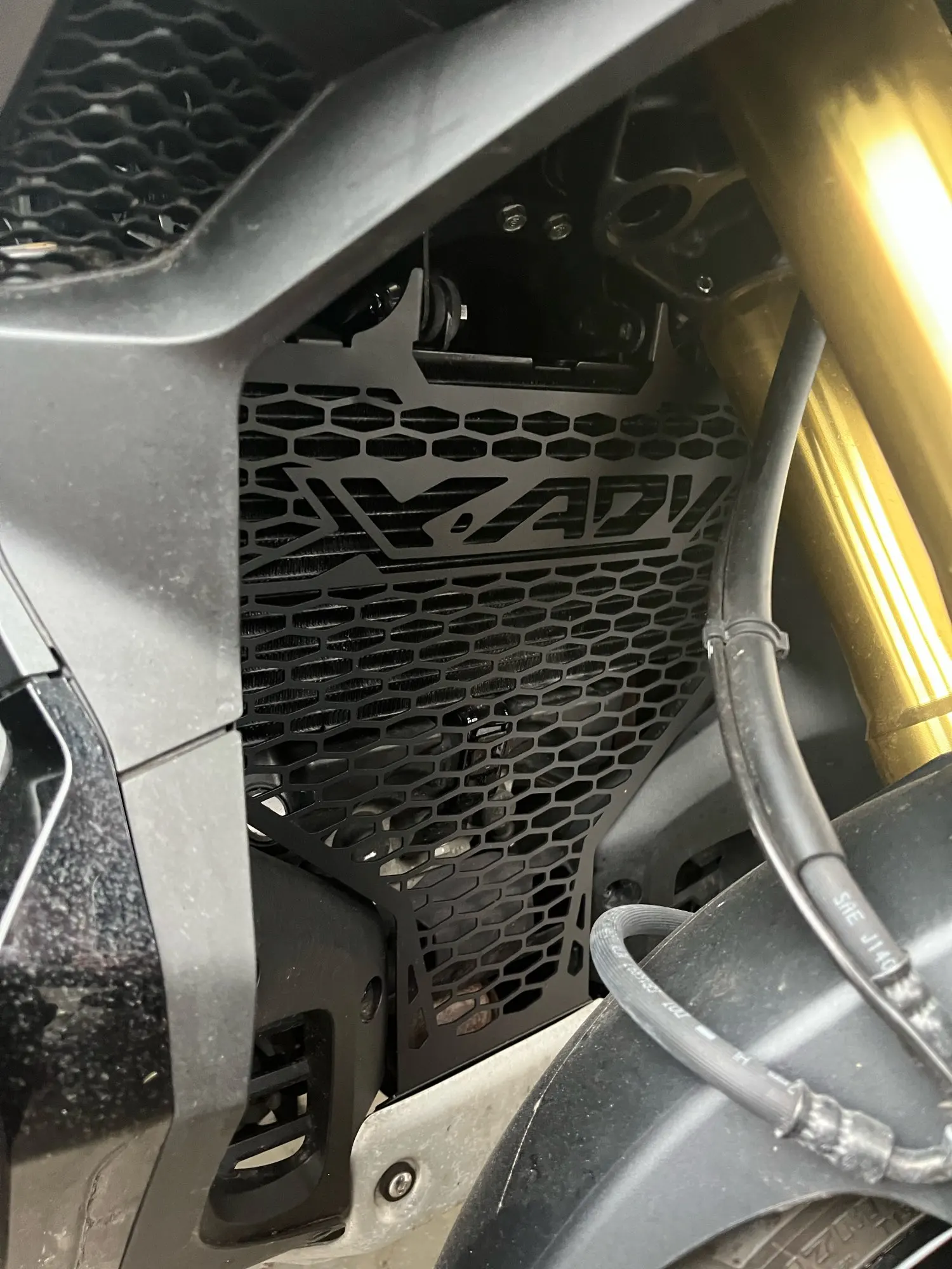 X-ADV750 For Honda XADV750 X-ADV XADV 750 2021 2022 2023 2024 Motorcycle Radiator Protective Cover Grill Guard Grille Protector
X-ADV750 For Honda XADV750 X-ADV XADV 750 2021 2022 2023 2024 Motorcycle Radiator Protective Cover Grill Guard Grille Protector