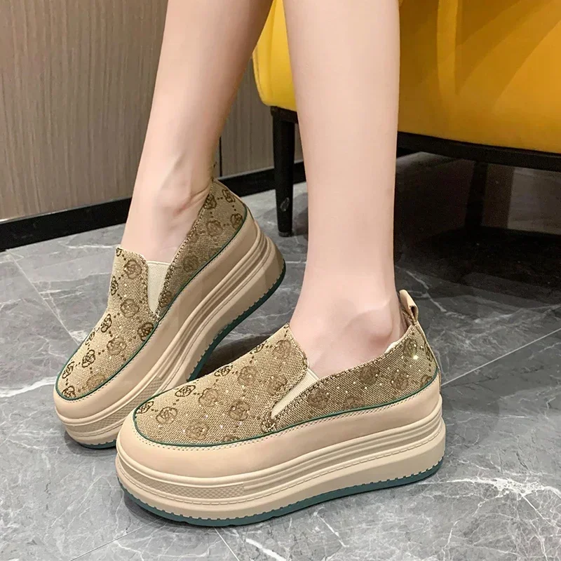 Summer Women Casual Sneakers Luxury Original Rhinestone Shoes Breathable Slip-on Platform Loafers Shoes Shining Walking Sneakers
Summer Women Casual Sneakers Luxury Original Rhinestone Shoes Breathable Slip-on Platform Loafers Shoes Shining Walking Sneakers