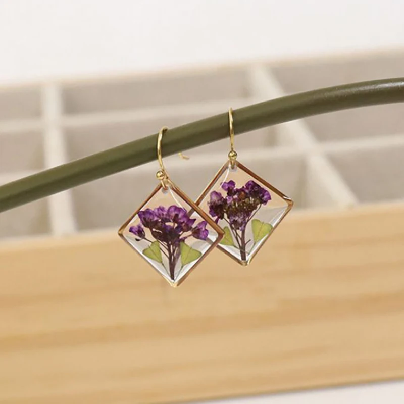 Unique Geometric Earrings With Flower Women Elegant Natural Pressed Flower Earring Statement Jewelry Wholesale Floral Earring
Unique Geometric Earrings With Flower Women Elegant Natural Pressed Flower Earring Statement Jewelry Wholesale Floral Earring