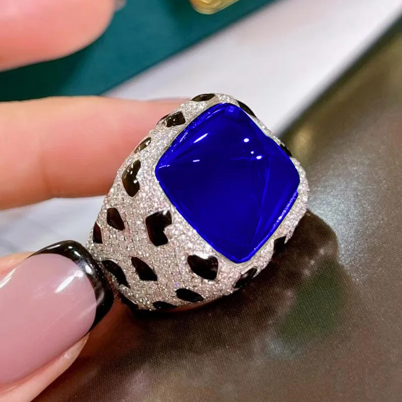 Foydjew Luxury Designer Jewelry Leopard Texture Design Large 17 Carat Sugar Tower Multicolor Crystal Ruby Rings For Women
Foydjew Luxury Designer Jewelry Leopard Texture Design Large 17 Carat Sugar Tower Multicolor Crystal Ruby Rings For Women