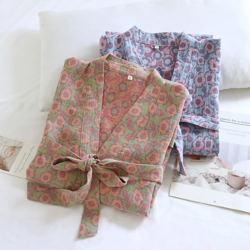 Spring Autumn New Japanese Style Kimono Robe Women 100% Cotton Bathrobe Women's Flower Print Kimono Loose Sweat Steamed Robe
Spring Autumn New Japanese Style Kimono Robe Women 100% Cotton Bathrobe Women's Flower Print Kimono Loose Sweat Steamed Robe