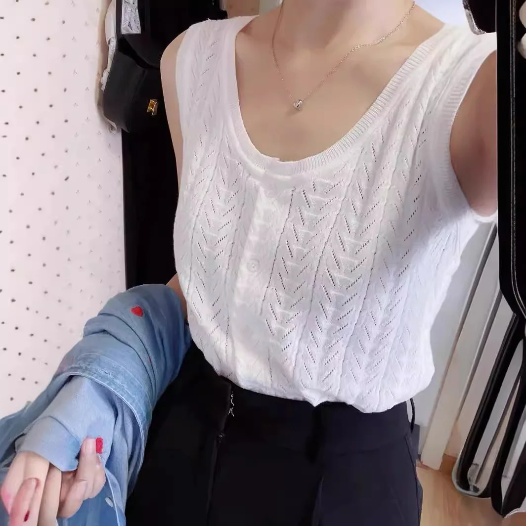 Women's Vest Hollow Out Slim Single Breasted Simple All-Match 2024 Summer Ladies O-neck Sleeveless Knitted Tank tops
Women's Vest Hollow Out Slim Single Breasted Simple All-Match 2024 Summer Ladies O-neck Sleeveless Knitted Tank tops