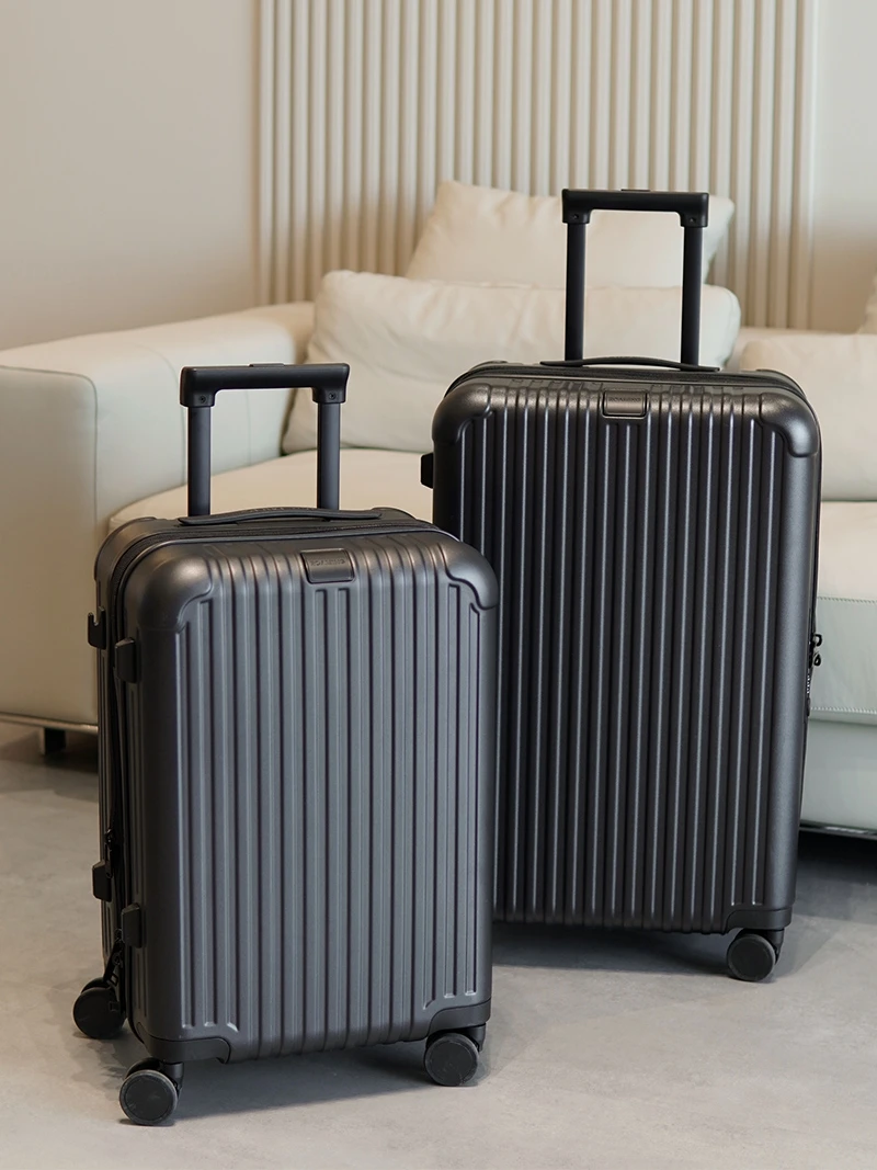 Large Capacity Unisex Luggage Suitcase with Zipper Aluminum Alloy Handle Boarding Box 20 Inch Leather Case 26 Travel Bag
Large Capacity Unisex Luggage Suitcase with Zipper Aluminum Alloy Handle Boarding Box 20 Inch Leather Case 26 Travel Bag