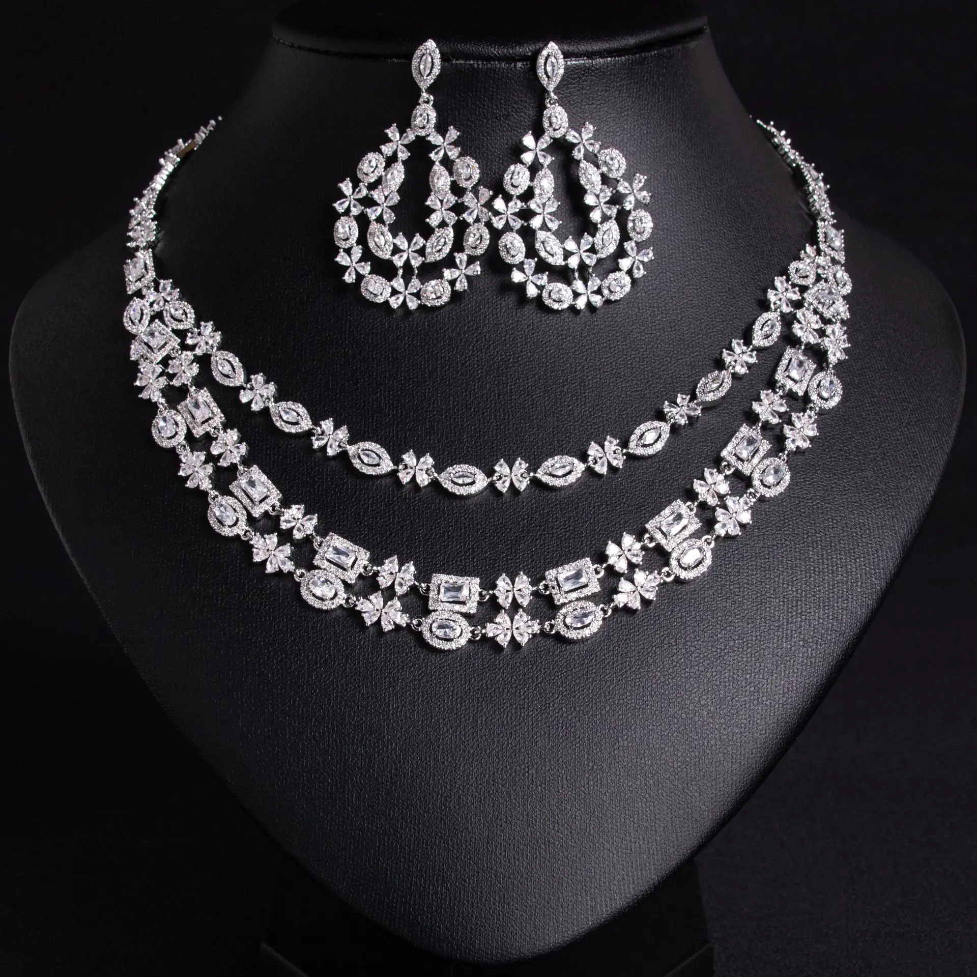 Bridal Wedding Luxury Jewelry Stacked Multi-layered Zircon Necklace Earrings Set
Bridal Wedding Luxury Jewelry Stacked Multi-layered Zircon Necklace Earrings Set