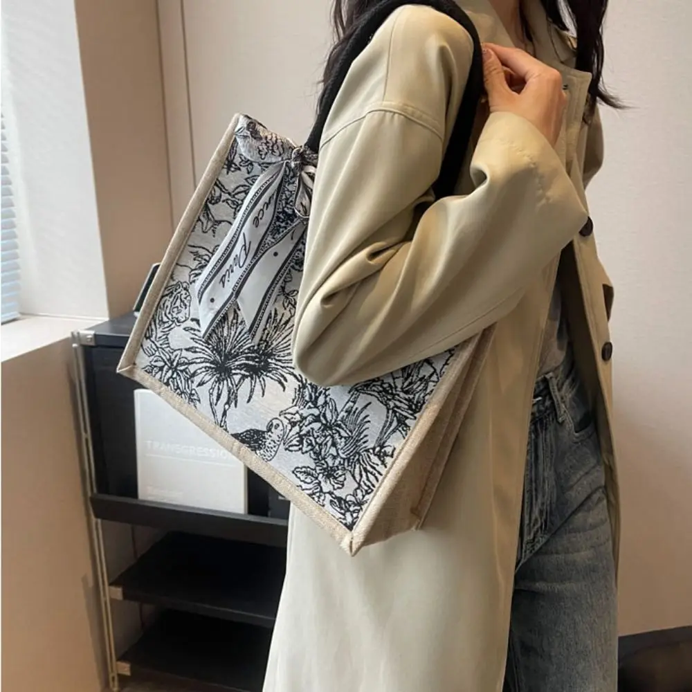 Large Capacity Ethnic Style Handbag with Ribbon Canvas Flower Cloth Bag Tote Bag Shoulder Bags Embroidery Shoulder Bag Girls
Large Capacity Ethnic Style Handbag with Ribbon Canvas Flower Cloth Bag Tote Bag Shoulder Bags Embroidery Shoulder Bag Girls
