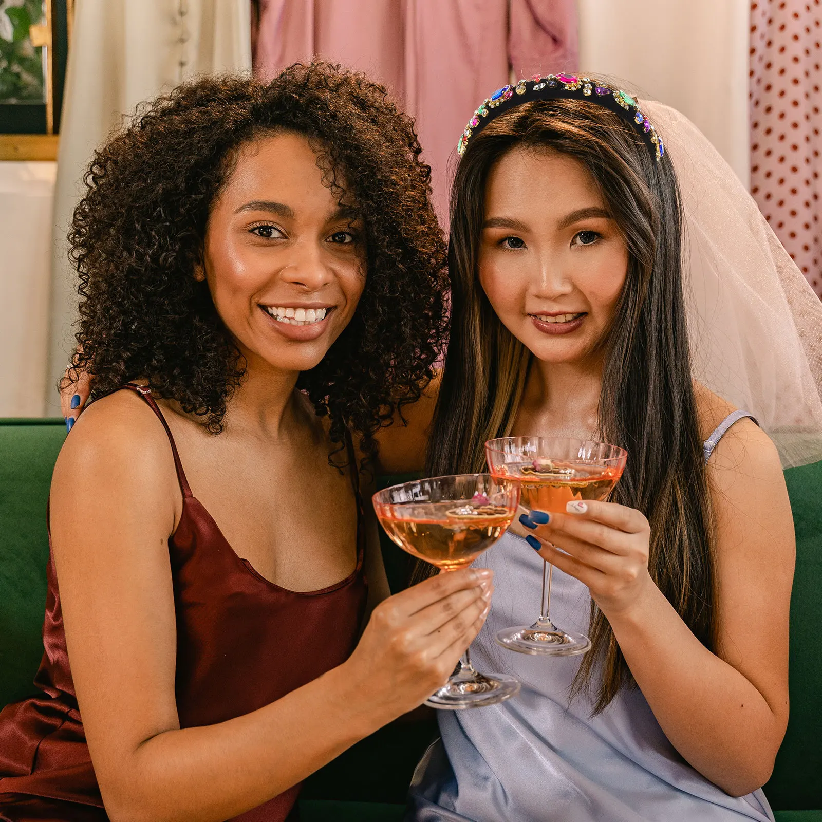 1 Piece Pearl Hair Hoop Accessory Wide Headband for Women Elegant Party Daily Wear Headdress Woman Wide Heabband
1 Piece Pearl Hair Hoop Accessory Wide Headband for Women Elegant Party Daily Wear Headdress Woman Wide Heabband