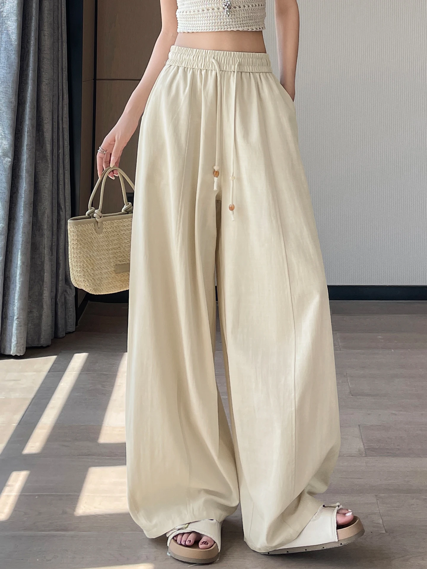 Women's Summer Wide Leg Pants Asymmetrical Hem Ice Silk Hemp Loose Fit High Waist Straight Cut Casual Trousers Light Color
Women's Summer Wide Leg Pants Asymmetrical Hem Ice Silk Hemp Loose Fit High Waist Straight Cut Casual Trousers Light Color