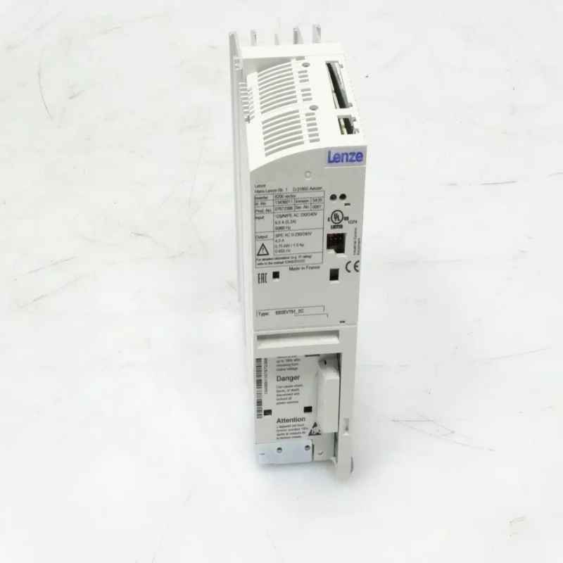 Новый оригинальный привод E82EV751K2C в наличии
Новый оригинальный привод E82EV751K2C в наличии