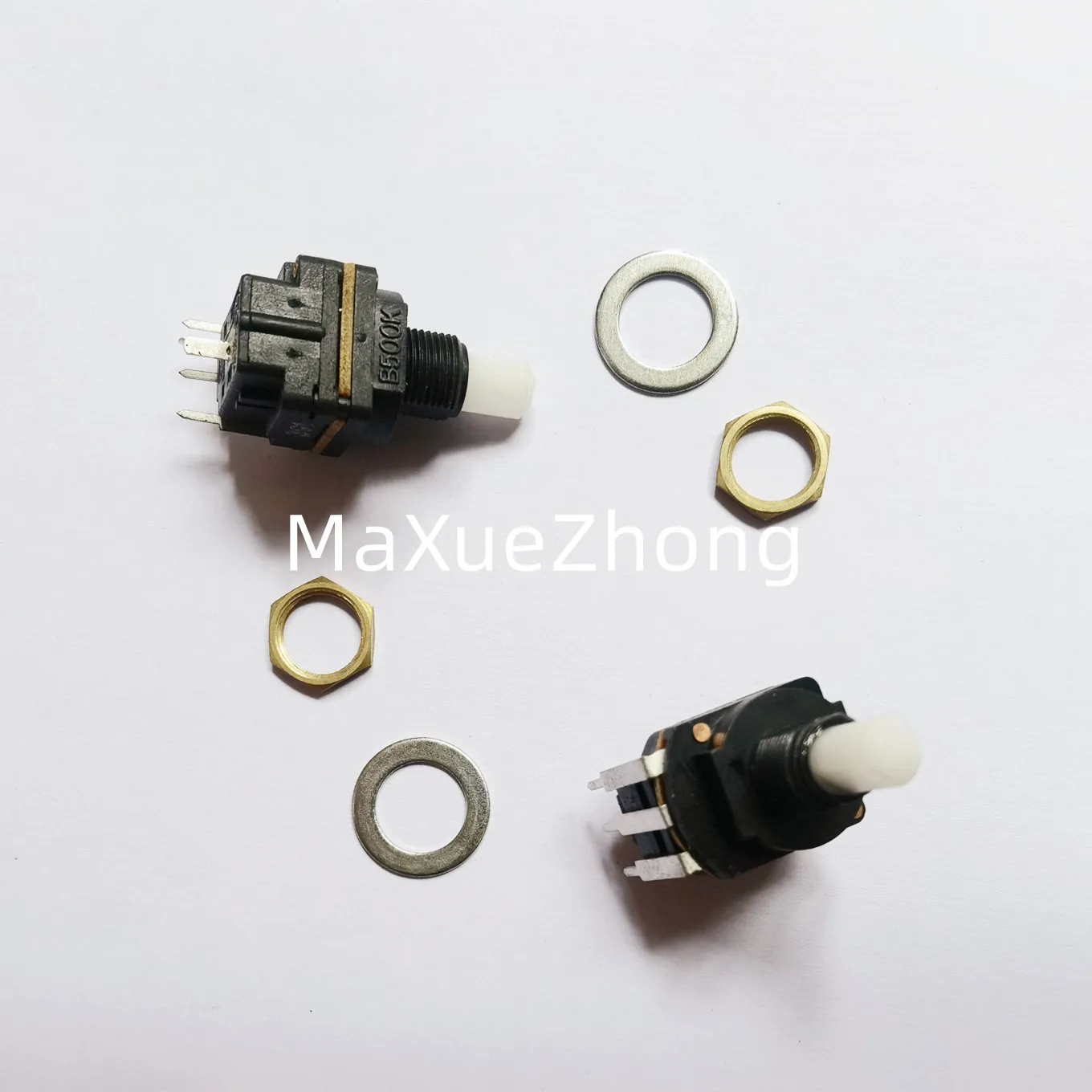 Original new 100% water heater potentiometer with switch R161RS-16.5FD1 B500K B50K
Original new 100% water heater potentiometer with switch R161RS-16.5FD1 B500K B50K