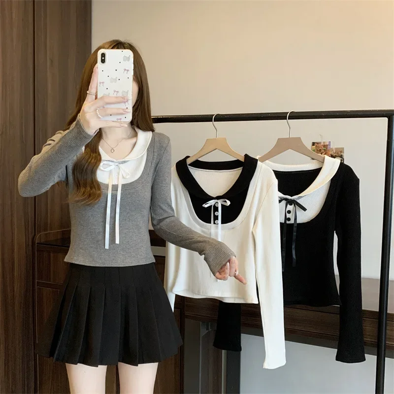 Sophisticated Women's Sweater - Korean Chic, Sophisticated Doll Collar for Stylish Women, Spliced Faux Two-Piece & Long Sleeves
Sophisticated Women's Sweater - Korean Chic, Sophisticated Doll Collar for Stylish Women, Spliced Faux Two-Piece & Long Sleeves