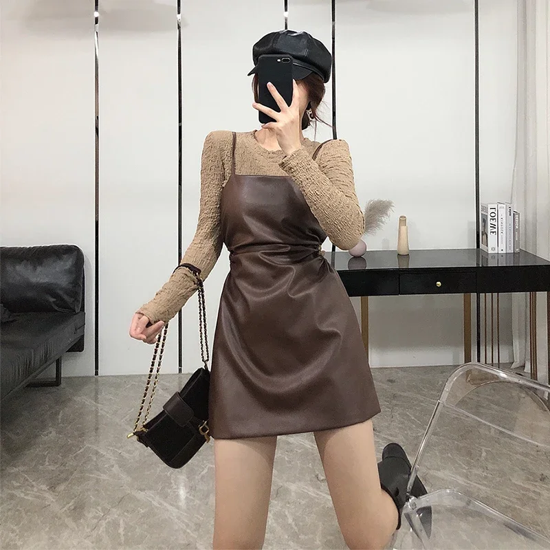 Autumn Winter Suit Women Round Neck Long-sleeved Pleated Bottoming Shirt + Thin PU Leather Sling Dress Short Skirt 2 piece Suit
Autumn Winter Suit Women Round Neck Long-sleeved Pleated Bottoming Shirt + Thin PU Leather Sling Dress Short Skirt 2 piece Suit