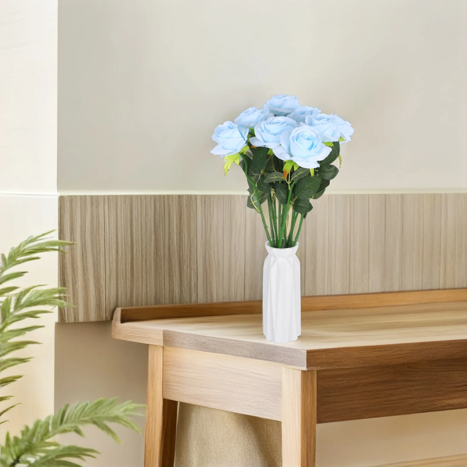 12Pcs Blue Artificial Rose Flowers Realistic Simulated Roses with Long Stems for Wedding Arrangements Party Centerpieces Home
12Pcs Blue Artificial Rose Flowers Realistic Simulated Roses with Long Stems for Wedding Arrangements Party Centerpieces Home