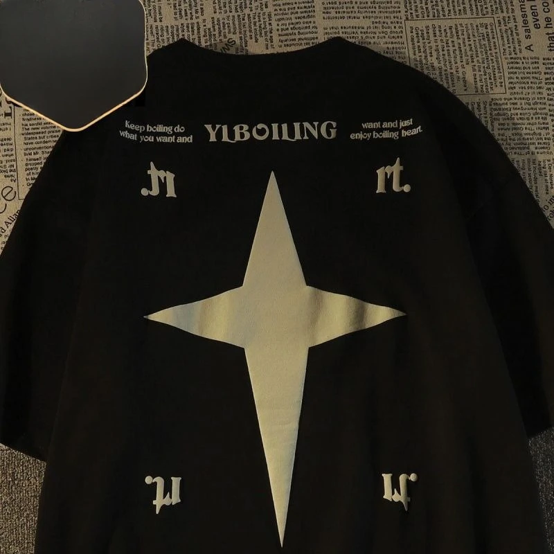 American Retro Hip-hop Style Printed T-shirts for Men and Women Summer O-neck Short Sleeves Loose Fashionable Casual Tees
American Retro Hip-hop Style Printed T-shirts for Men and Women Summer O-neck Short Sleeves Loose Fashionable Casual Tees