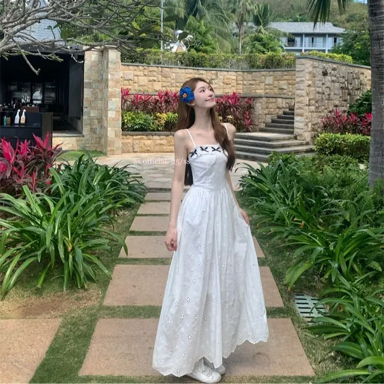Backless Suspender Long Dress Women Summer New Niche Design High-End Waist-Hugging Slim Temperament Sleeveless Long Skirt
Backless Suspender Long Dress Women Summer New Niche Design High-End Waist-Hugging Slim Temperament Sleeveless Long Skirt