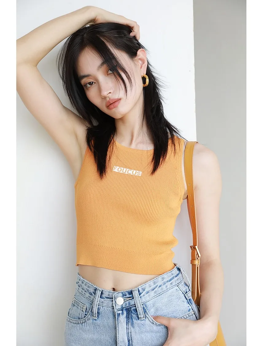 Improved Version Close-Fitting Silk Knitted Crop Top Bal Commute Sle Pure Color Summer Faion Ladies Vest
Improved Version Close-Fitting Silk Knitted Crop Top Bal Commute Sle Pure Color Summer Faion Ladies Vest
