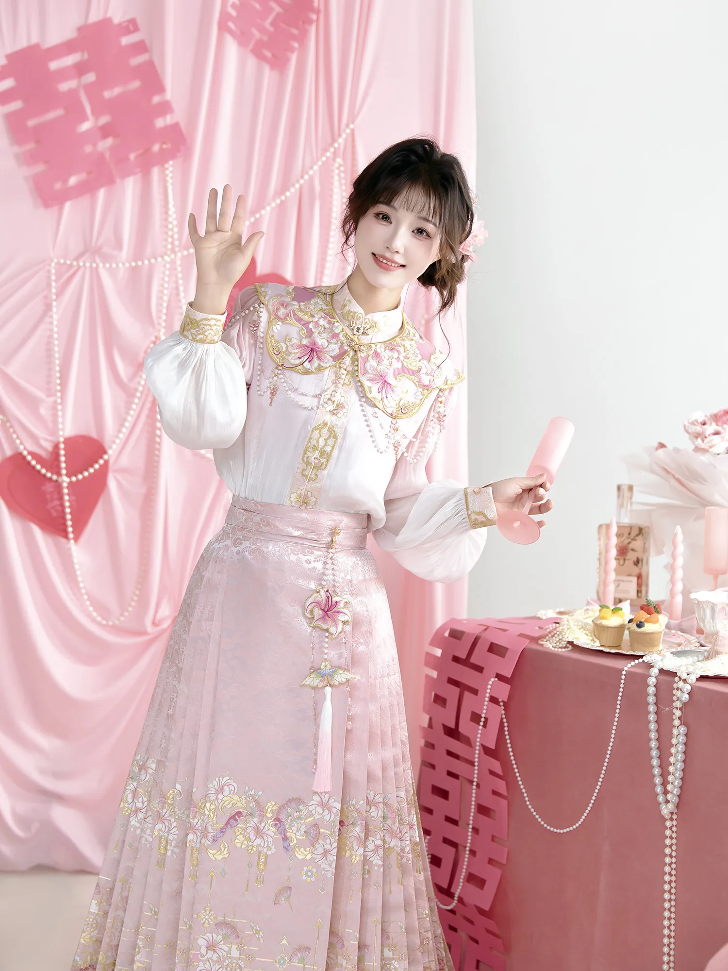 New Chinese Style Wedding Dress ZhiJin MaFace Skirt Hanfu Engagement Ceremony Drinking Ceremony QieXin LiuNian
New Chinese Style Wedding Dress ZhiJin MaFace Skirt Hanfu Engagement Ceremony Drinking Ceremony QieXin LiuNian