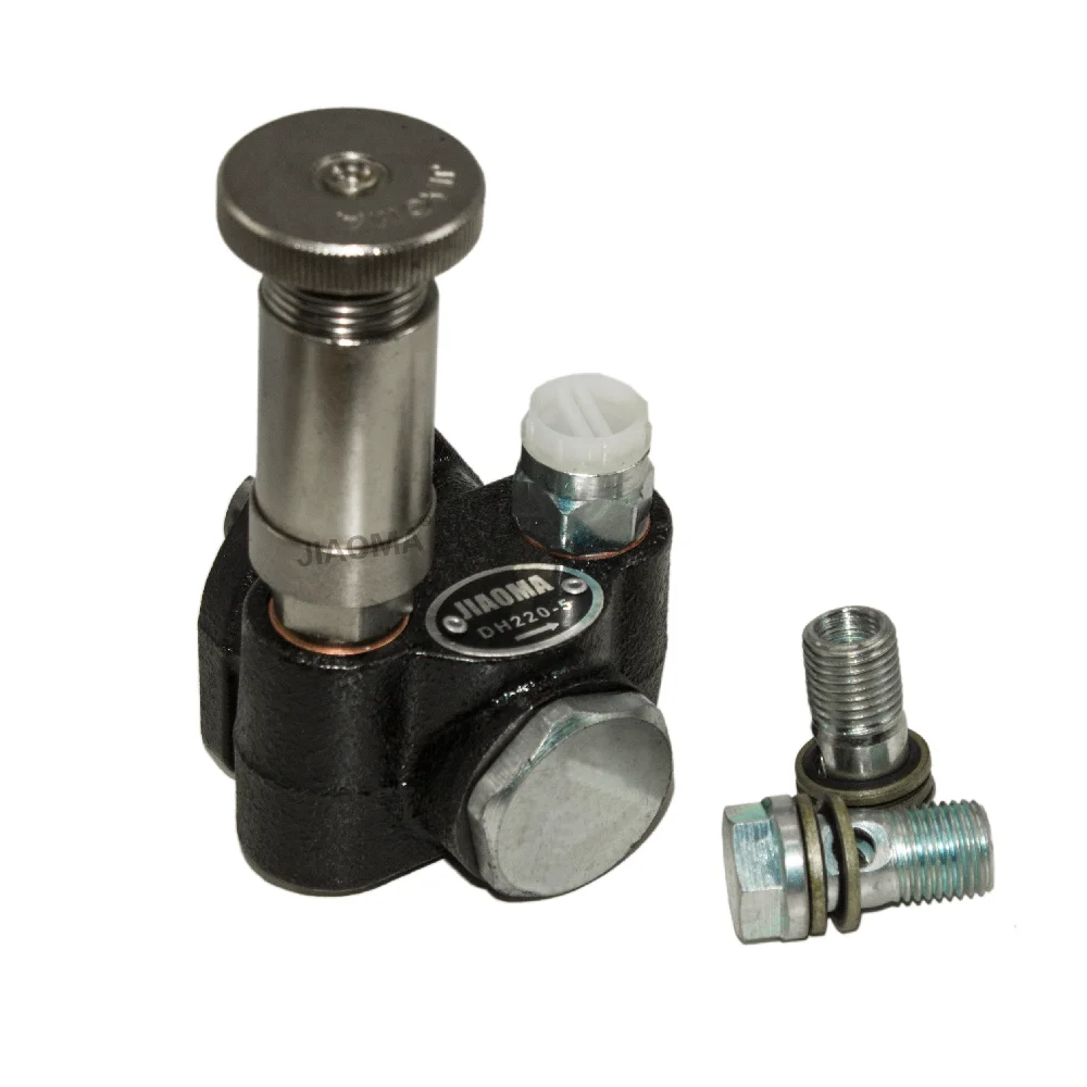105220-6490 Excavator Engine Fuel Pump 1052206490 Fuel Transfer Pump for daewoo DH220-5 DB58 Excavator Parts
105220-6490 Excavator Engine Fuel Pump 1052206490 Fuel Transfer Pump for daewoo DH220-5 DB58 Excavator Parts