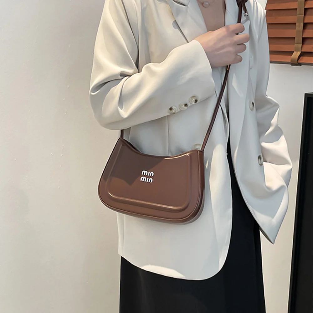 2025 New Spring Shoulder Bag for Women, Multi-way Crossbody Tote, Vintage Fashion Handbag for Daily Commute & Casual Use
2025 New Spring Shoulder Bag for Women, Multi-way Crossbody Tote, Vintage Fashion Handbag for Daily Commute & Casual Use