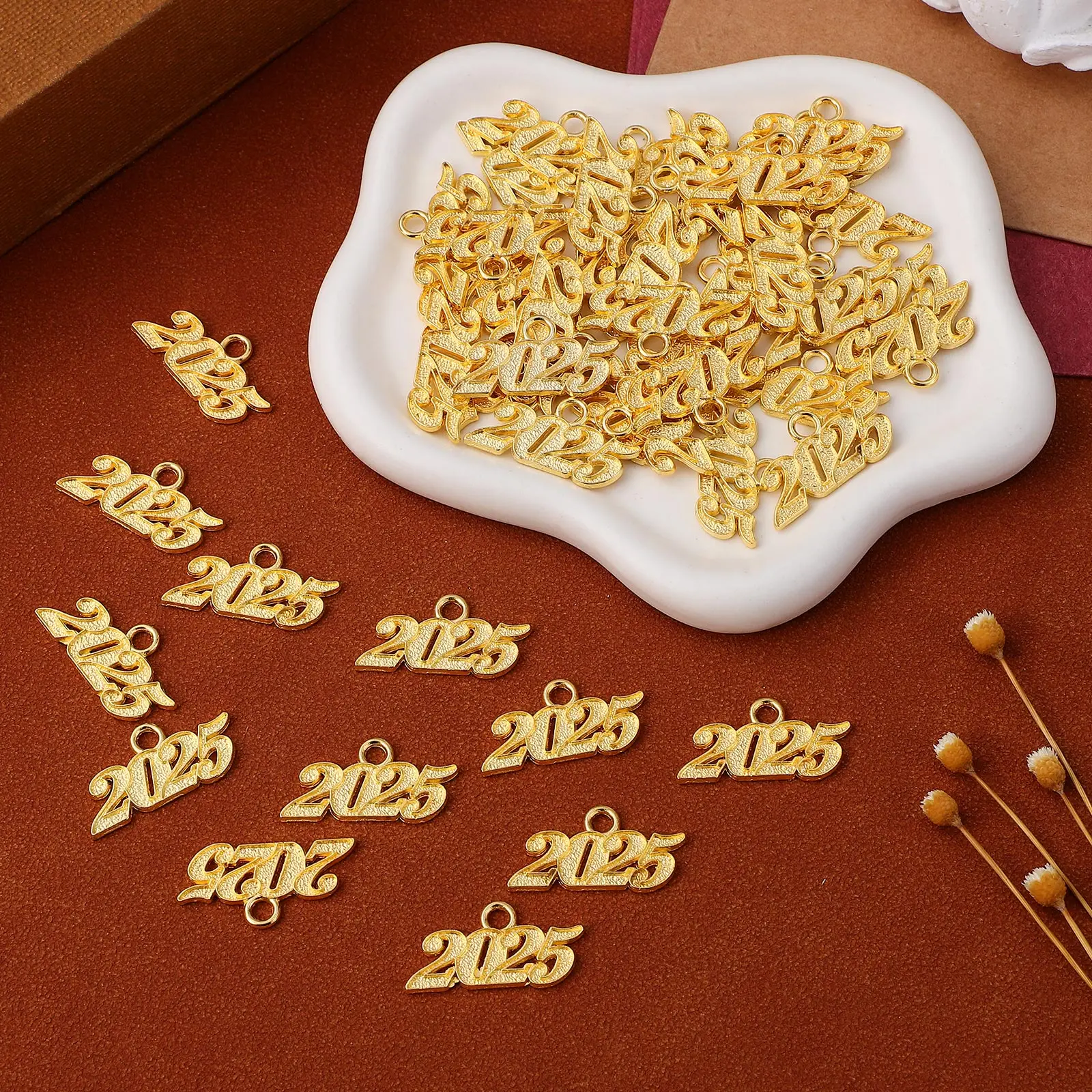 100 Pcs 2025 Digital Decorative Pendant Number Charms for Crafts Necklace Bracelet Earrings DIY Year 2025 Alloy Lightweight
100 Pcs 2025 Digital Decorative Pendant Number Charms for Crafts Necklace Bracelet Earrings DIY Year 2025 Alloy Lightweight