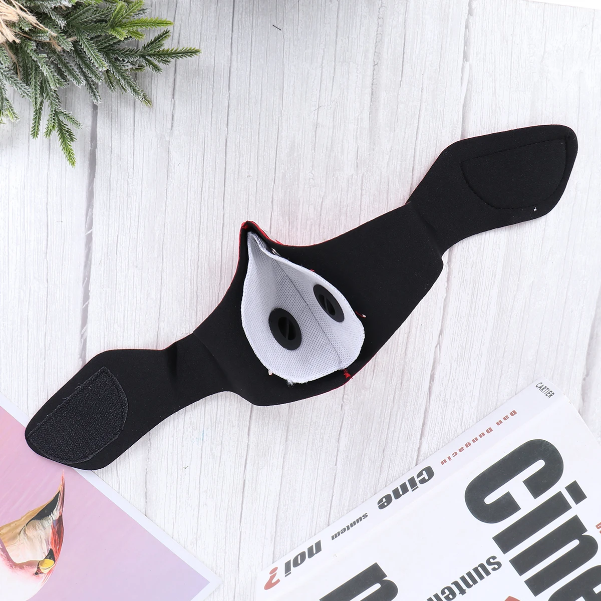 Activated Carbon Mask Anti Dust 2.5 Pollution Air Filter Breathing Mouth Face Masks With Valve For Work Gardening
Activated Carbon Mask Anti Dust 2.5 Pollution Air Filter Breathing Mouth Face Masks With Valve For Work Gardening