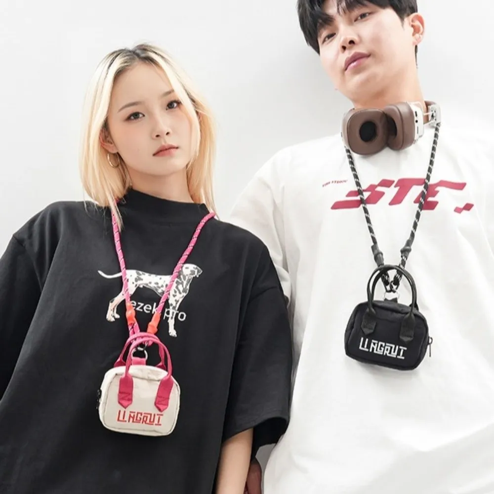 Small Storage Bag Nylon Mini Crossbody Bag Card Holder Korean Style Neck Hanging Bag Zipper Pouch Bank Card Organizer
Small Storage Bag Nylon Mini Crossbody Bag Card Holder Korean Style Neck Hanging Bag Zipper Pouch Bank Card Organizer