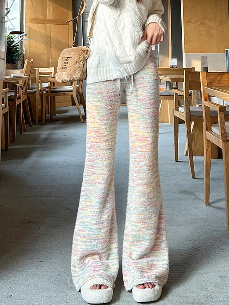 Утолщенные шерстяные вязаные микро-расклешенные брюки ярких цветов для женщин осенью и зимой, милые и свободные широкие брюки
Утолщенные шерстяные вязаные микро-расклешенные брюки ярких цветов для женщин осенью и зимой, милые и свободные широкие брюки