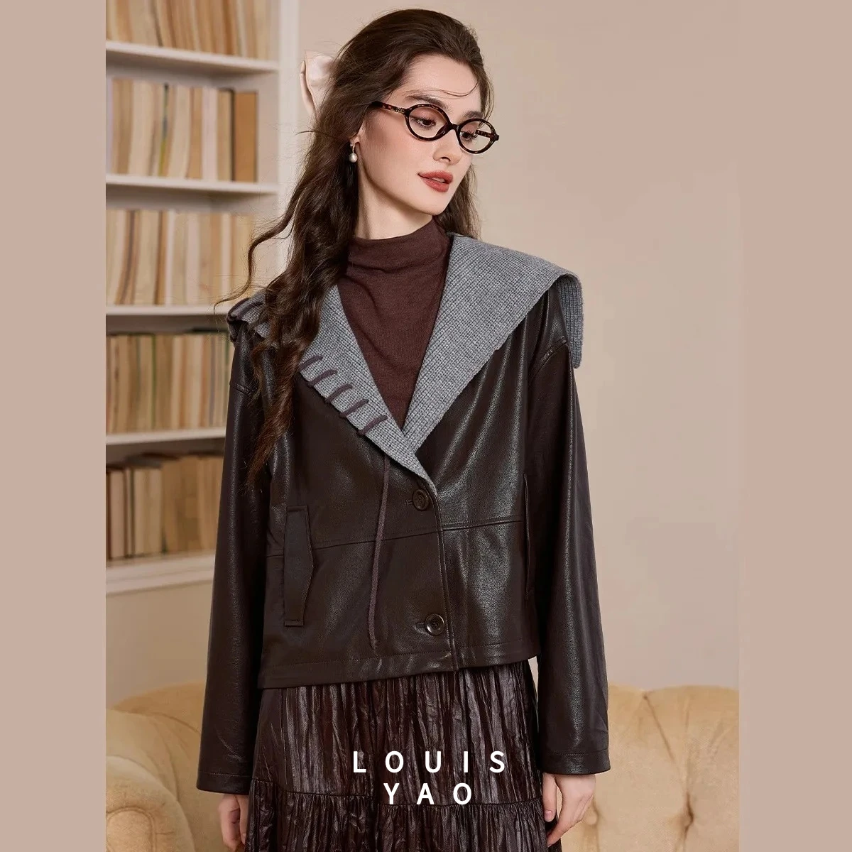 LOUISYAO Faux Leather Retro Jacket 2025 Autumn Turn-down Collar Coats High Street Splicing Soft Woolen Women's Jacket
LOUISYAO Faux Leather Retro Jacket 2025 Autumn Turn-down Collar Coats High Street Splicing Soft Woolen Women's Jacket