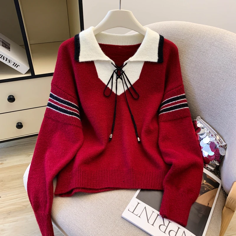 Женский свитер с лацканами контрастного цвета в студенческом стиле, новинка 2025 года, повседневный вязаный топ из двух частей
Женский свитер с лацканами контрастного цвета в студенческом стиле, новинка 2025 года, повседневный вязаный топ из двух частей