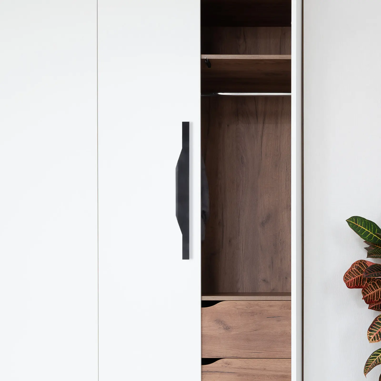 4pcs Hidden Handle 400Mm Recessed Cabinet Grip High Grade Aluminum Alloy Space Saving For Kitchen Furniture Sliding Door Pull
4pcs Hidden Handle 400Mm Recessed Cabinet Grip High Grade Aluminum Alloy Space Saving For Kitchen Furniture Sliding Door Pull