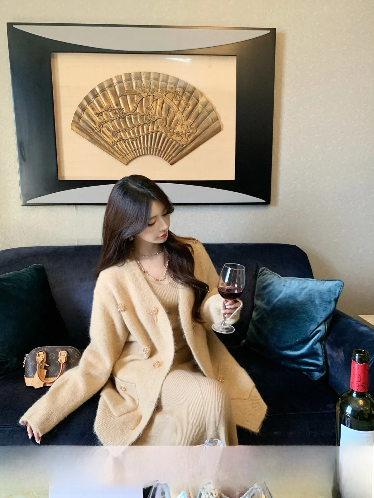 Yoyozhang Zhang Yuyu Chic Fraance Camel Open Cardigan Sweater Women Winter Loose Slimming Woolen Outerwear Soft Comfortable
Yoyozhang Zhang Yuyu Chic Fraance Camel Open Cardigan Sweater Women Winter Loose Slimming Woolen Outerwear Soft Comfortable