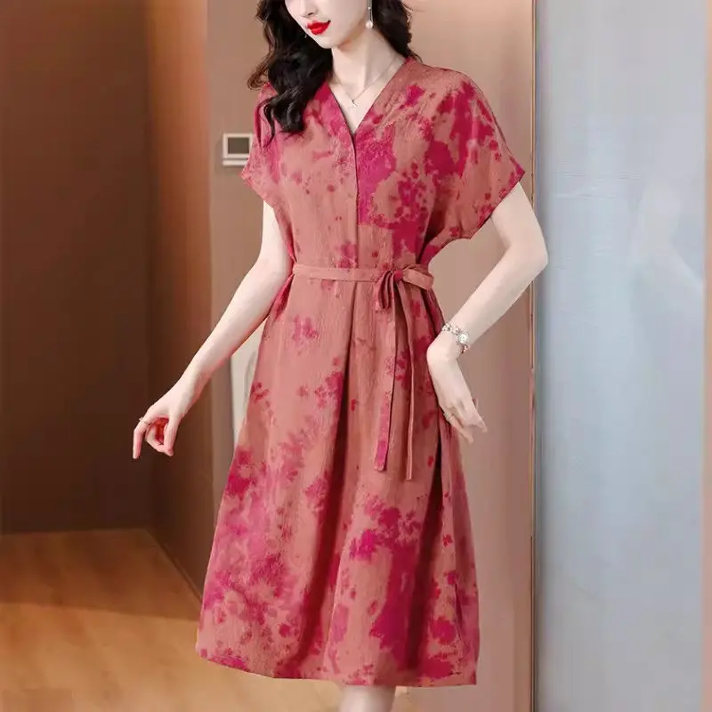 Mom Dress Casual 2024 Summer New Fashionable And Vintage Style Large Size V-Neck Short Sleeve Loose Waist Printed Dress K368
Mom Dress Casual 2024 Summer New Fashionable And Vintage Style Large Size V-Neck Short Sleeve Loose Waist Printed Dress K368