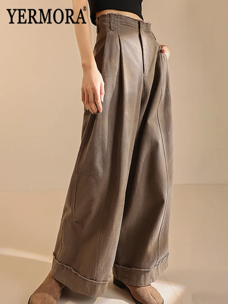 YERMORA, повседневные широкие брюки с высокой талией, кофейные заусенцы, плиссированные карманы для женщин, новые свободные брюки, модные осенние брюки 2023
YERMORA, повседневные широкие брюки с высокой талией, кофейные заусенцы, плиссированные карманы для женщин, новые свободные брюки, модные осенние брюки 2023