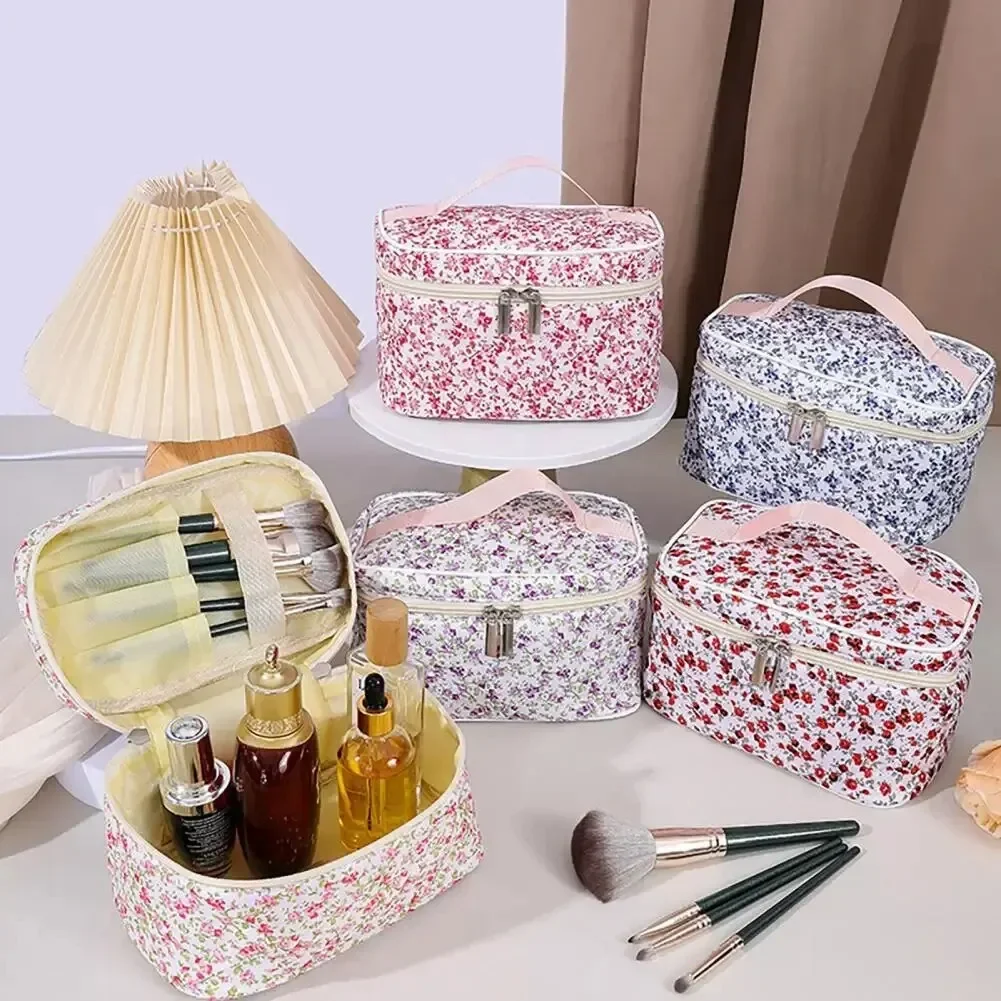 Cotton Cosmetic Pouch Floral Pattern Capacity Cosmetic Bag Dual Zipper Makeup Organizer Portable Travel Storage Wash Bag
Cotton Cosmetic Pouch Floral Pattern Capacity Cosmetic Bag Dual Zipper Makeup Organizer Portable Travel Storage Wash Bag