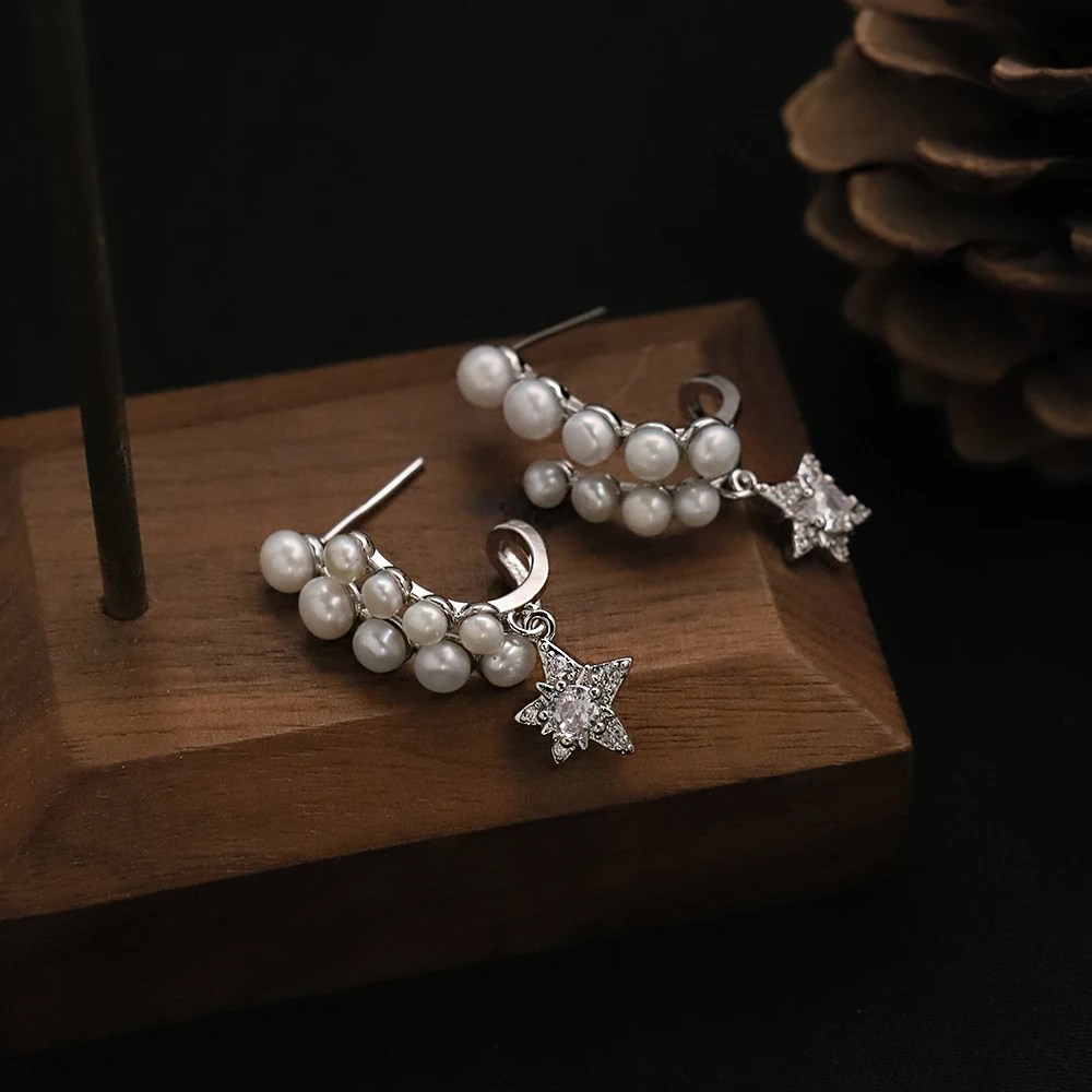 Zircon Star Pendant Inlaid with Natural Pearl Earrings Korean Women's Luxury Jewelry Fashion Women's and Girls' Gifts GE1598
Zircon Star Pendant Inlaid with Natural Pearl Earrings Korean Women's Luxury Jewelry Fashion Women's and Girls' Gifts GE1598